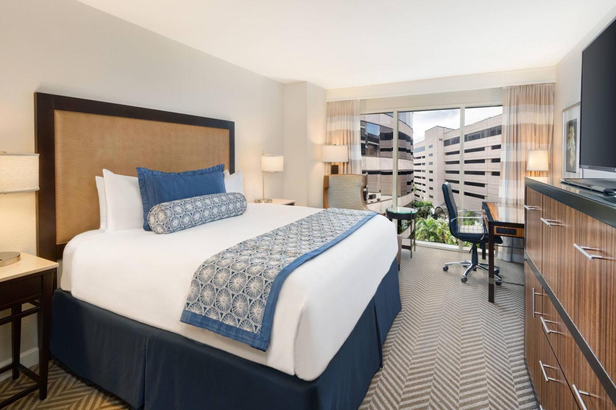 The Westshore Grand, A Tribute Portfolio Hotel, Tampa Exterior photo